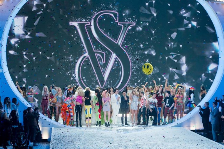 Victoria s Secret Fashion Show 2013